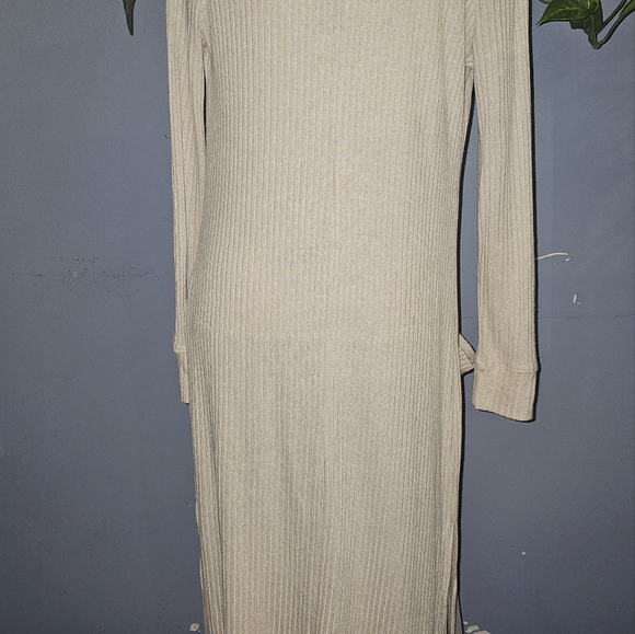 3/20.00. Philosophy long cardigan - Picture 4 of 7